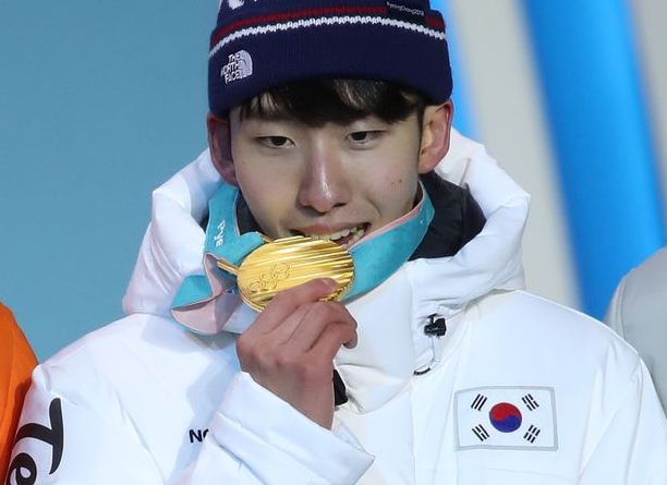 쇼트트랙 금메달 임효준, 중국에 귀화, '성추행 사건'의 전말은?