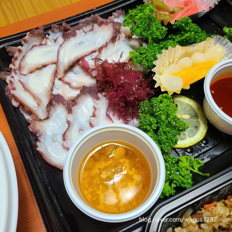 [울산 달동 맛집] 싱싱한 해산물을 저렴한 가격에 파는 '섬문어전복'