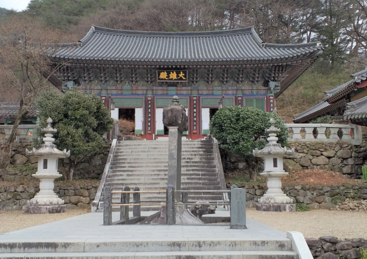  섬진강 자락의 아름다운 사찰.   하동 쌍계사 (雙磎寺)
