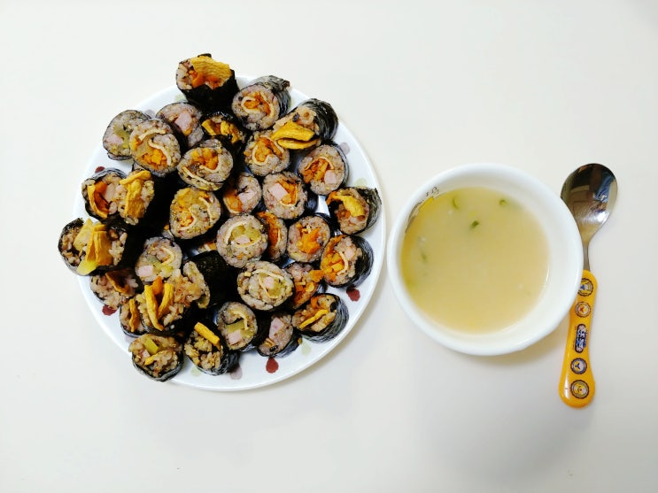  집에서 해먹는 '꼬마김밥'