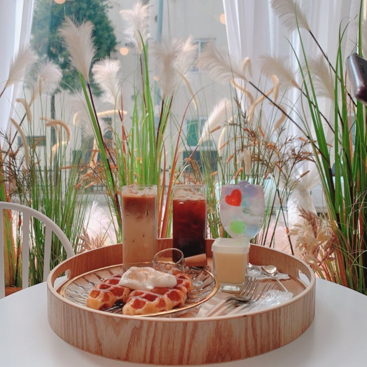  안산감성카페 [카페플랑] 크로플 / 수제푸딩 / 퐁당소다 / 바닐라라떼