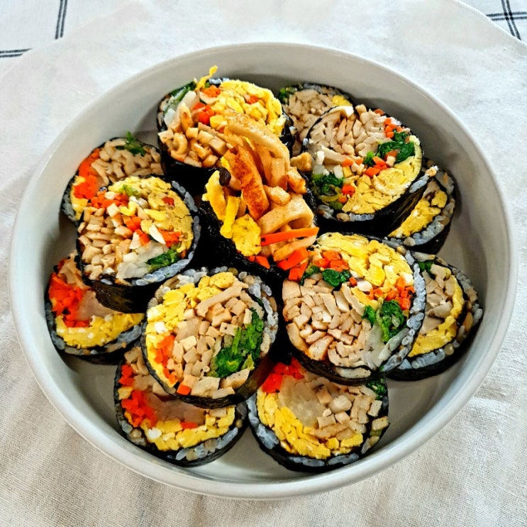  어묵 달걀 폭탄 김밥, 다이어트 김밥으로 딱 좋아요/ 단백질폭탄김밥  안터지게 싸는 방법 알려드려요