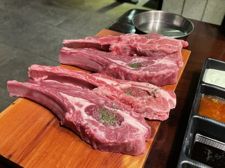  더현대서울맛집 관호, 양갈비로 여의도데이트 마무리!