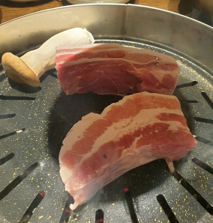  운정맛집! 파주맛집! 삼겹살맛집! 리얼 고기맛집! 흥부네 :-D