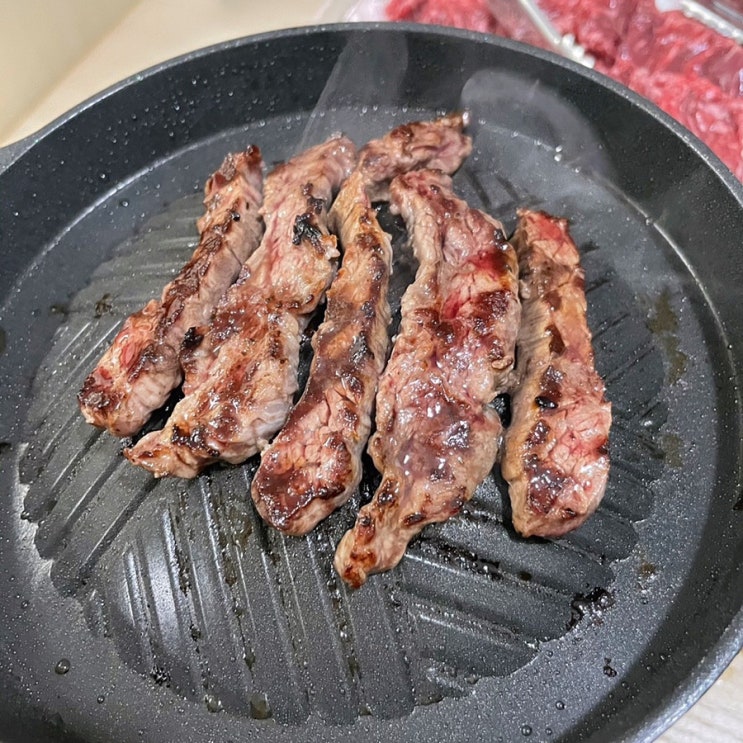  [마장동 한우 안창살 입 안 가득 풍미 작렬: 뿌리깊은한우 한우안창살]