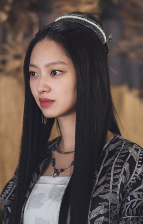 드라마 '달이 뜨는 강' 소노부 해모용 역 최유화는 누구?