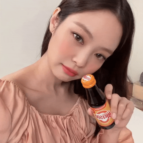  블랙핑크 제니 비타 500 모델 되다 오늘 바로 사러 갑니다