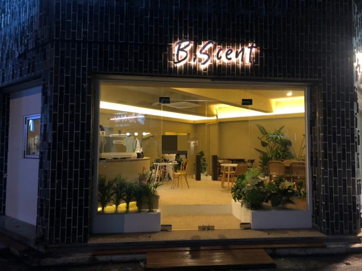  울산 달동 카페 비센트 B.scent 남구청 신상 카페