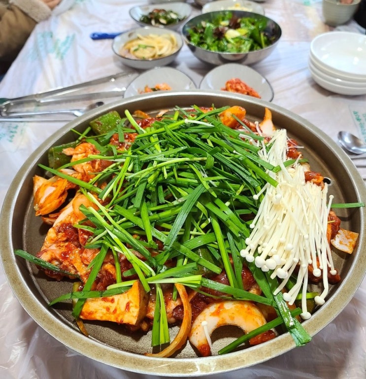  부산 기장 장안사 맛집 만수장가든_ 개별룸 식당에서 즐기는 오리불고기