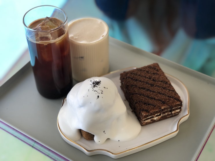  동탄 장지동 카페:: 아인슈페너 맛집으로 유명한 '아이킨예'