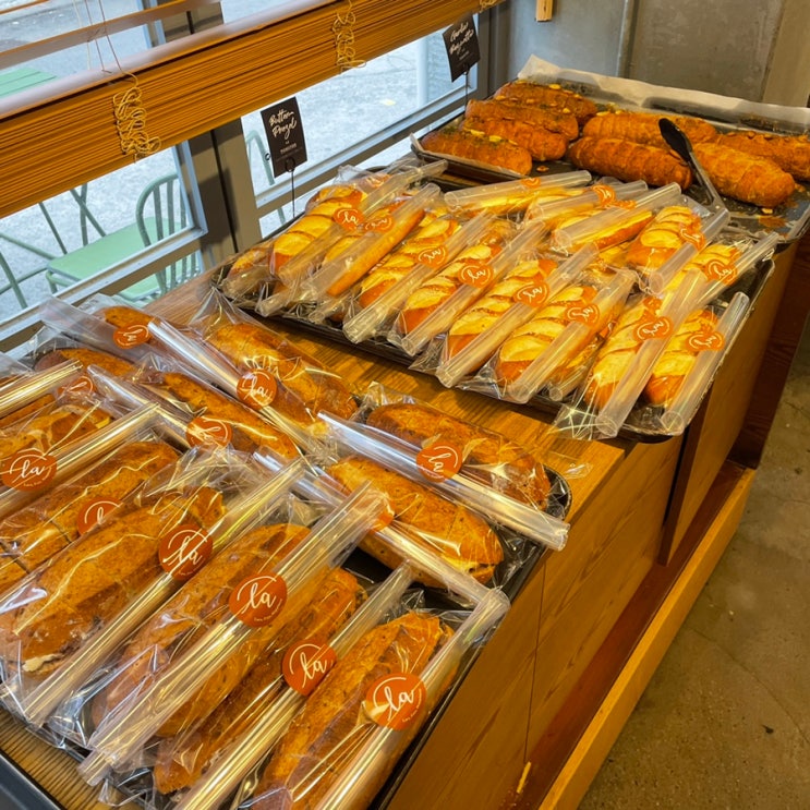  [ 서울/잠실 ] 송리단길 브런치 카페_라라브레드 LALA BREAD