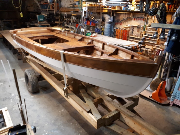  WS Outboard 470 Power boat 1