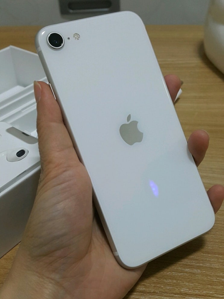  35%할인 50만원대  Apple iPhone SE 2세대 아이폰 SE 2세대 128G 구입
