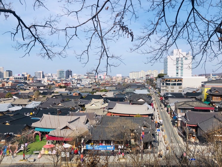  1박 전주여행 코스  현대옥본점-이가한옥-전주한옥마을-오목대-자만벽화마을-외할머니솜씨-전주난장-풍납문-조점례피순대-전주한옥마을-이가한옥