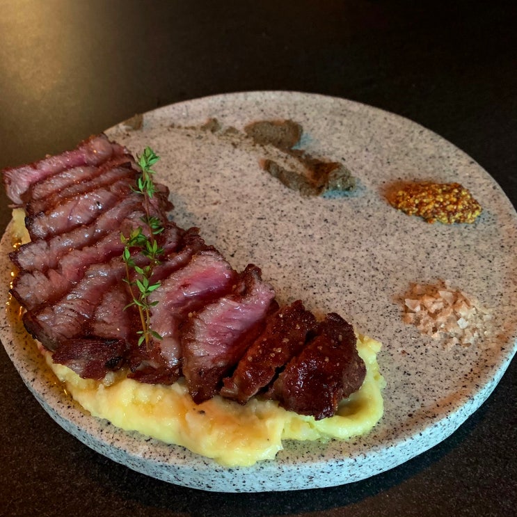  [홍대입구역 맛집] 서강대역 와인바 조용한저녁