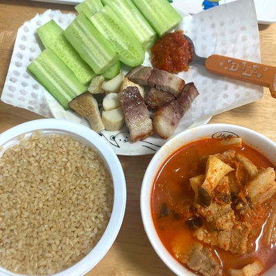 자취 간단 요리 보글보글 돼지고기 김치찌개 해먹기