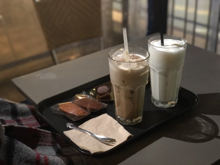  부산 송정해수욕장 카페, 수제 초콜릿, 디저트 맛집 ‘벨라루나’