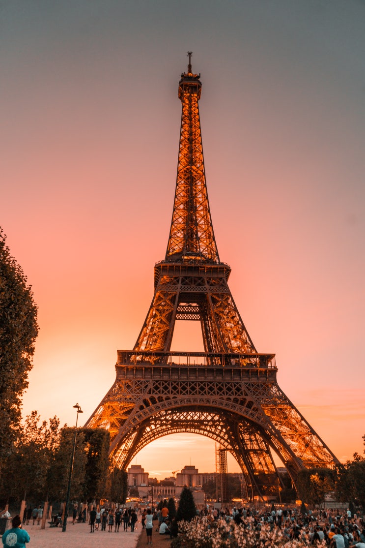 프랑스 파리 에펠탑을 동경하는 여자... 랍니다!