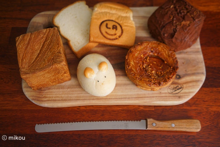 택배빵집 라라브레드에서 빵택배 왔어요.