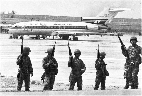 적군파 일본항공 351편 요도호 공중 납치사건 북한 평양 망명 꼬리에 꼬리를 무는 그날 이야기