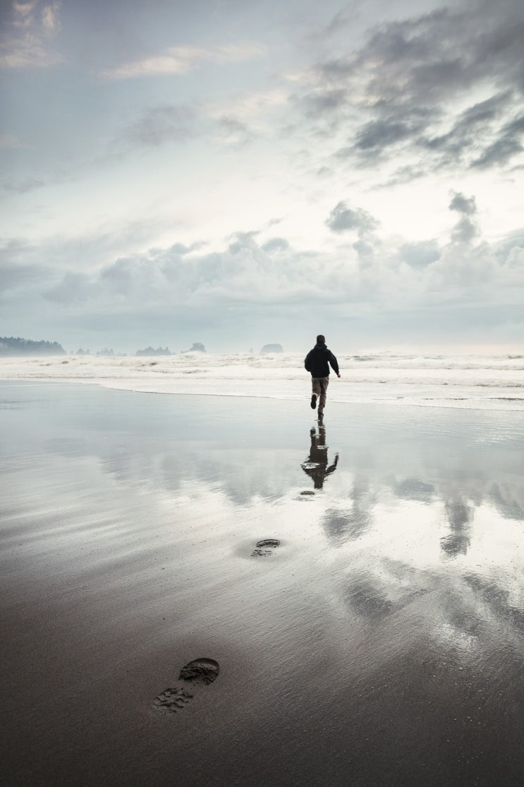  aphorism. 입은 세 번 생각하라