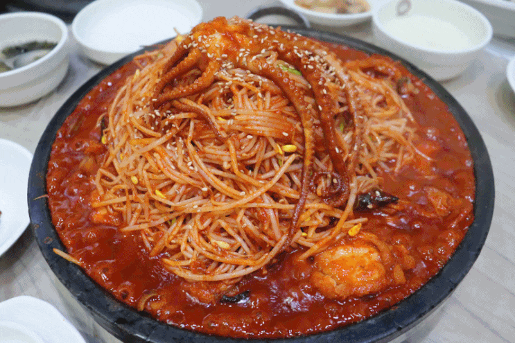  울산 명촌 아구찜 돌판에 지글지글 놀이방 있는 식당