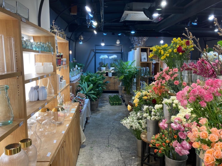 래예플라워 | 창원가로수길 꽃집 | 창원 꽃 