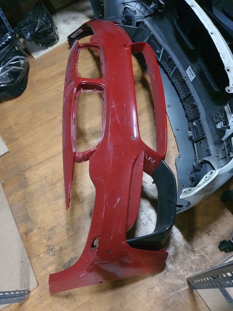  수입차중고부품 - BMW M4 범퍼 범버 전피 ( 장안동중고부품 BMW중고부품 중고범퍼 장한평 네바퀴)