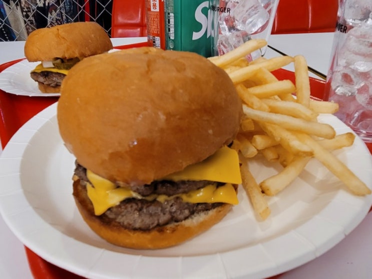  제주 맛집 육즙이 살아있는 수제버거 원더버거 WONDERBUGER