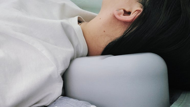  라이프굿즈 경추베개 일자목 거북목 자면서도 교정해보자