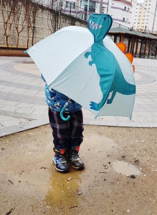  비오는 날엔 아이와 뭐하고 놀지 - 저희는 이렇게 놀아요!^^