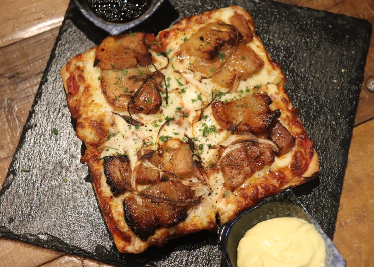 송파역 맛집 페이브 테이블 개성 있고 맛있는 피자