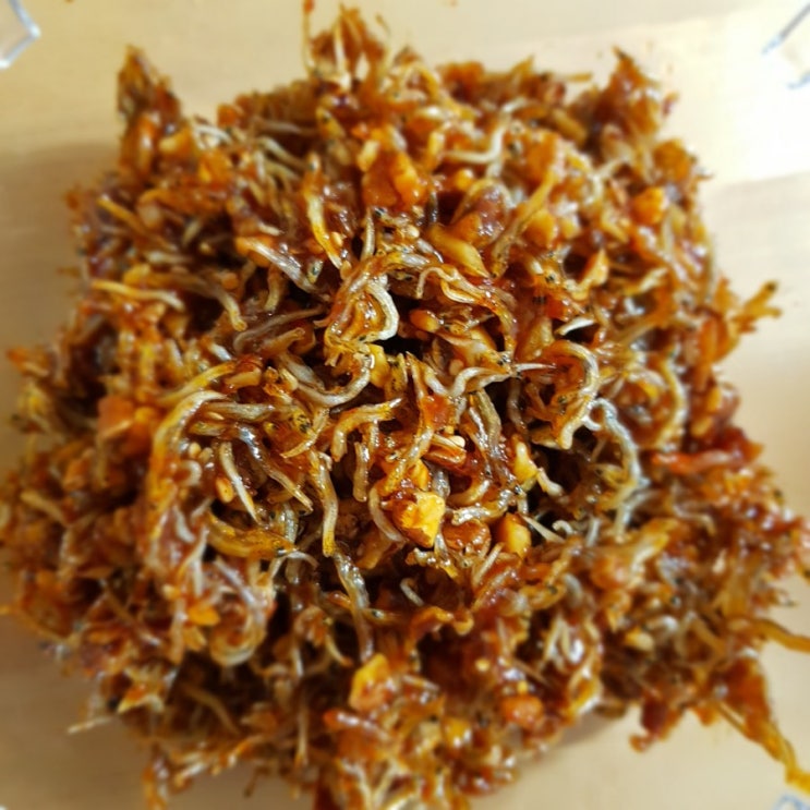  세멸치 피칸 볶음