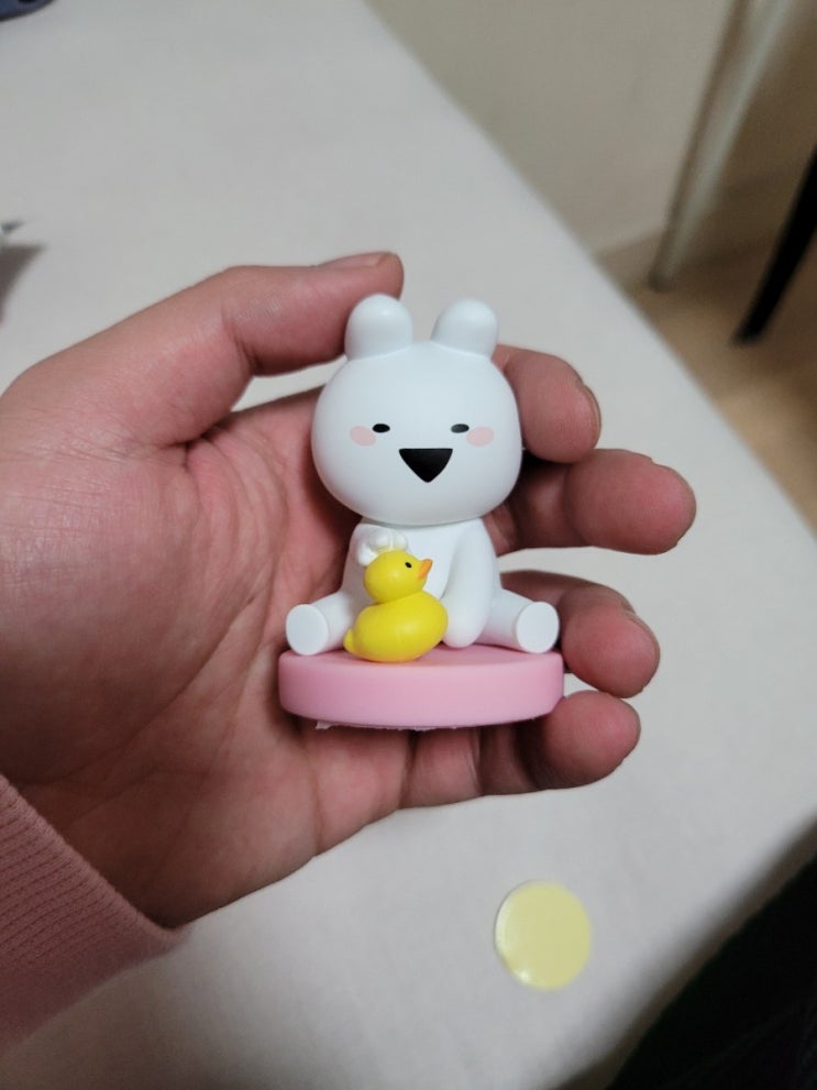  오버액션토끼 피규어 가챠로 뽑아봤어요