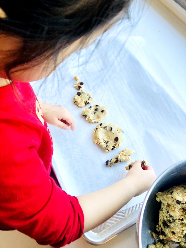 [엄마표베이킹/38개월] 아이와 함께 홈베이킹 '초코칩쿠키' 만들기