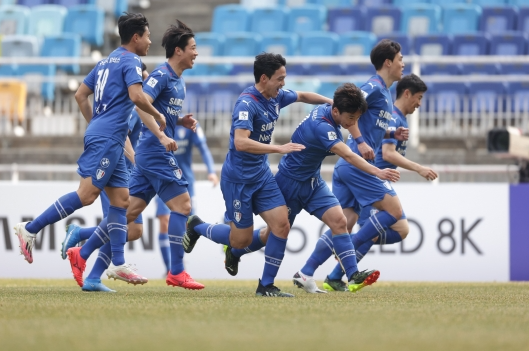 K리그 프로축구 17일 포항스틸러스 vs 수원삼성 강원FC vs 성남FC K리그 프로축구 17일 포항스틸러스 vs 수원삼성 강원FC vs 성남FC