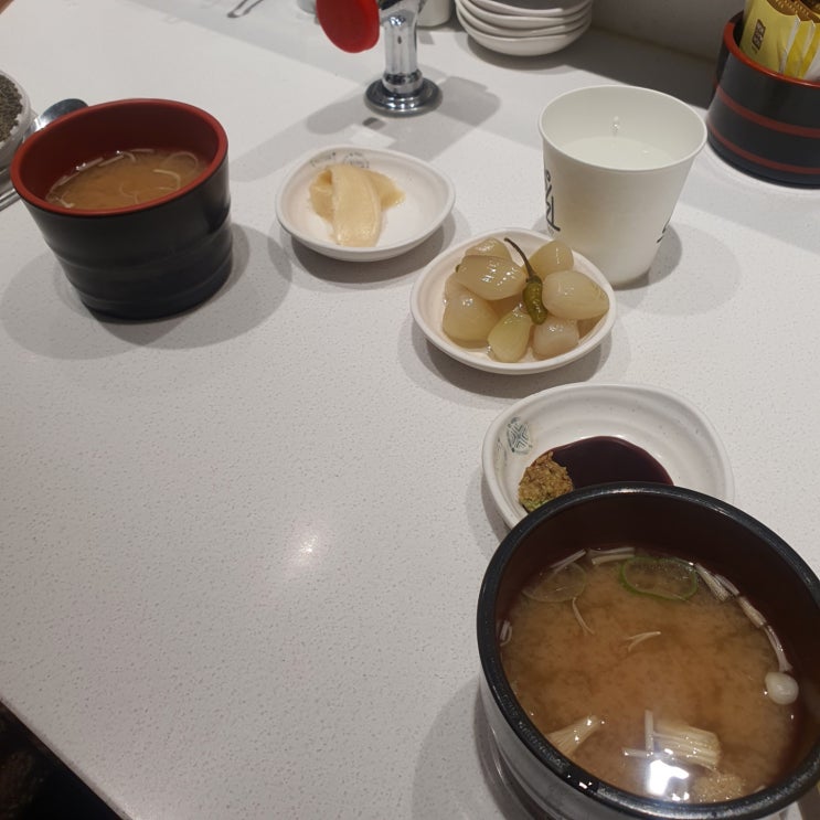  오랜만에 딸아이랑 초밥 먹었어요