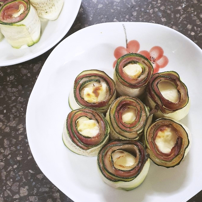  홈파티 요리; 똥손도 만드는 "베이컨 쥬키니 롤" 레시피