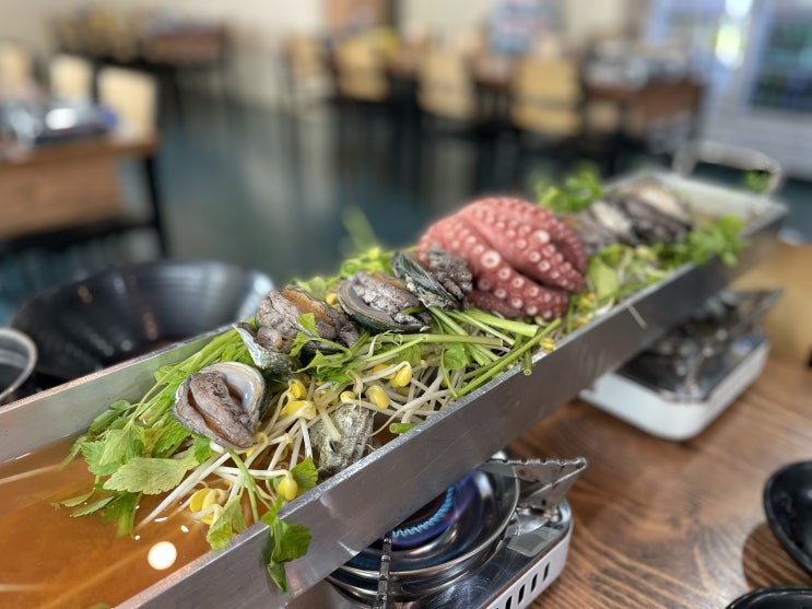  [Travel] 제주도 한림읍 전복이 듬뿍 & 깔끔하고 개~운한 해물탕 맛집 '해녀세자매' 추천!!  (신혼여행, 제주도 여행, 내돈내산, 한림읍 맛집, 제주도 해녀세자매)