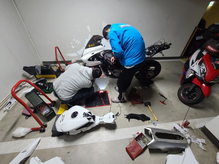  MV Agusta F3 800 - 잡스러운 배선 날리기 002