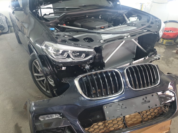 양산 BMW X3 자동차 외형복원 + 보험수리 + 사고차 판금도색 카센터