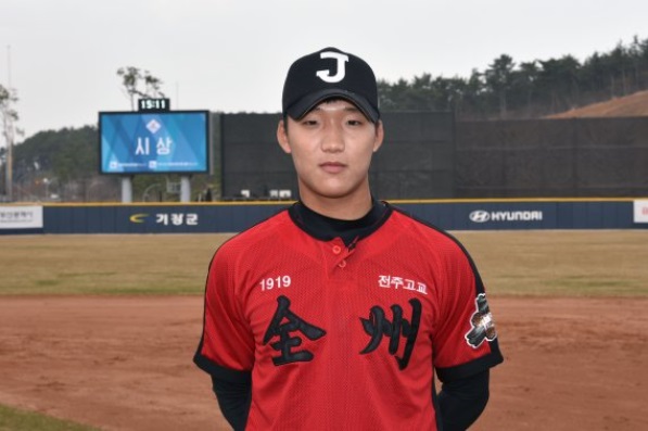 전국명문고 야구열전, "경북고가 <b>전주고</b> 누르고 <b>우승</b>"