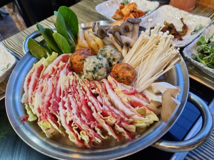  [경기광주 초월] '나무서리누드만두' 9,000원 가성비 끝판왕 밀푀유나베 맛집!