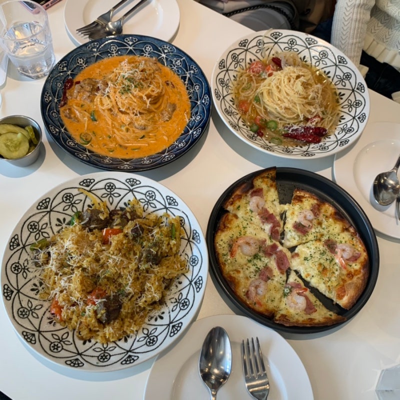 가성비 좋은 백종원 파스타집 [롤링파스타] : 부산 서면 맛집 서면 밥집 추천