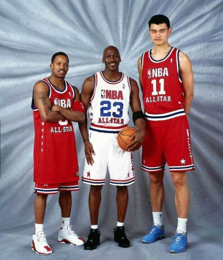 전 NBA 농구선수 야오 밍~~~