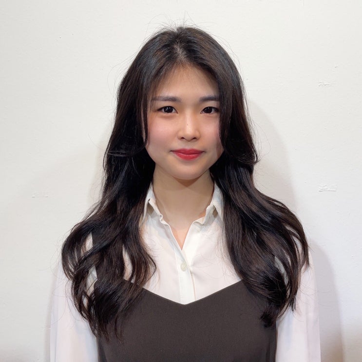  홍대1인미용실/상수미용실/뿌리펌 과 차분한 긴머리 레이어드s컬펌으로 여신펌했어요
