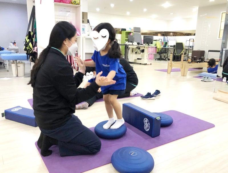 강남에서 성장테스트를 받고, 성장판을 활용한 자극운동으로 키성장자세교정 해결!