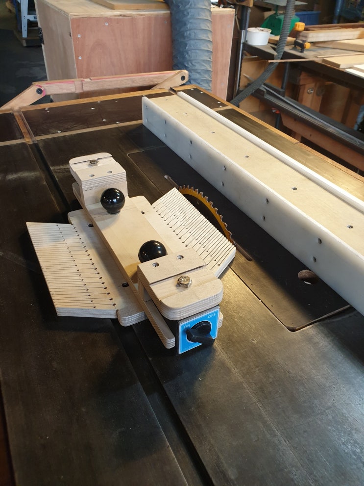 Feather Board  DIY (mag switch type)