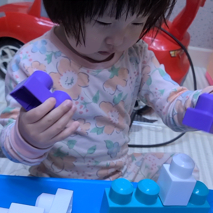  21개월 끝의 아기 발달 여전히 말을 없고 조금 더 섬세한 모방행동