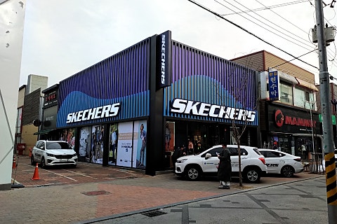 스케쳐스대구성서점 이미지
